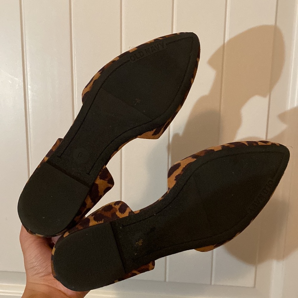Flats - Picture 2 of 2